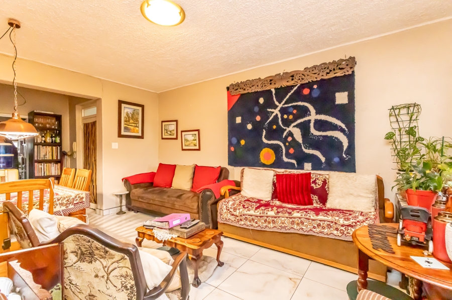 2 Bedroom Property for Sale in Sea Point Western Cape